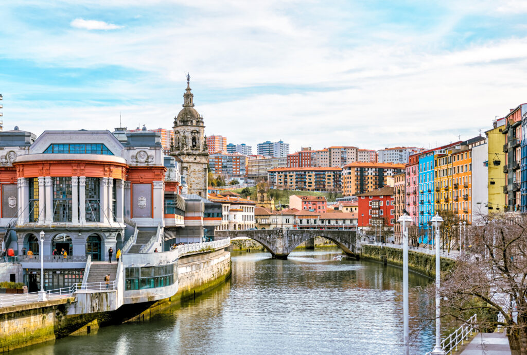 Zomervakantie zonder vliegen naar Bilbao
